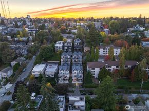 215 A 26th Avenue E, Seattle WA 98112