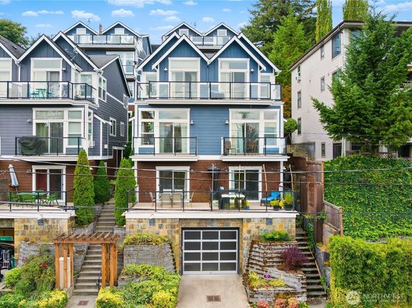 215 A 26th Avenue E, Seattle WA 98112
