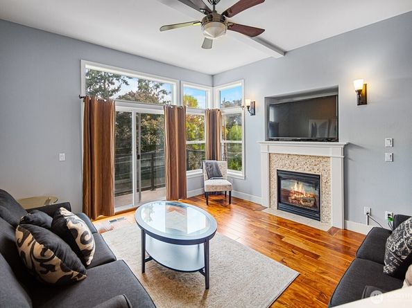 215 A 26th Avenue E, Seattle WA 98112