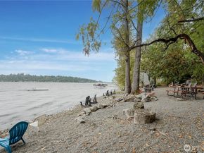 825 206th Avenue NE, Sammamish WA 98074