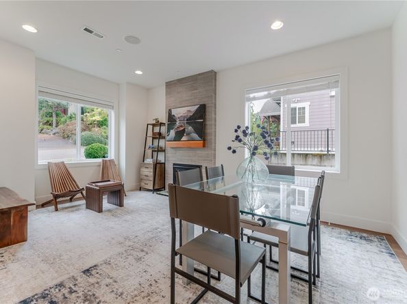 825 206th Avenue NE, Sammamish WA 98074