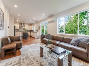 825 206th Avenue NE, Sammamish WA 98074