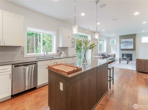 825 206th Avenue NE, Sammamish WA 98074