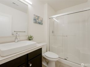 825 206th Avenue NE, Sammamish WA 98074