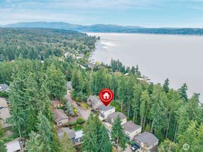 825 206th Avenue NE, Sammamish WA 98074