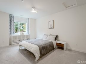 825 206th Avenue NE, Sammamish WA 98074