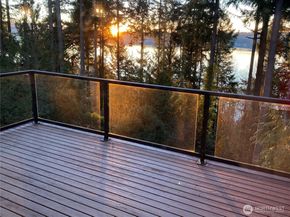 825 206th Avenue NE, Sammamish WA 98074