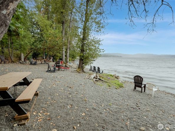 825 206th Avenue NE, Sammamish WA 98074