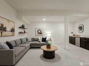 825 206th Avenue NE, Sammamish WA 98074