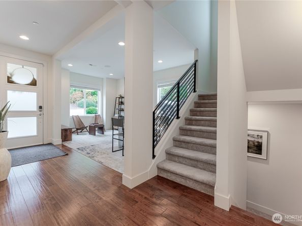 825 206th Avenue NE, Sammamish WA 98074