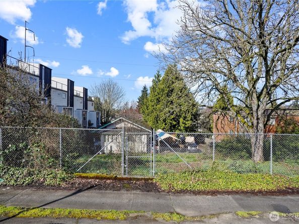 8640 Delridge Way SW, Seattle WA 98106