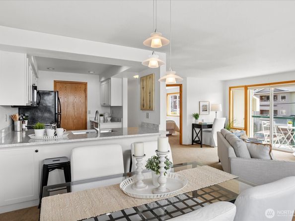 603 7th Avenue N A306, Edmonds WA 98020