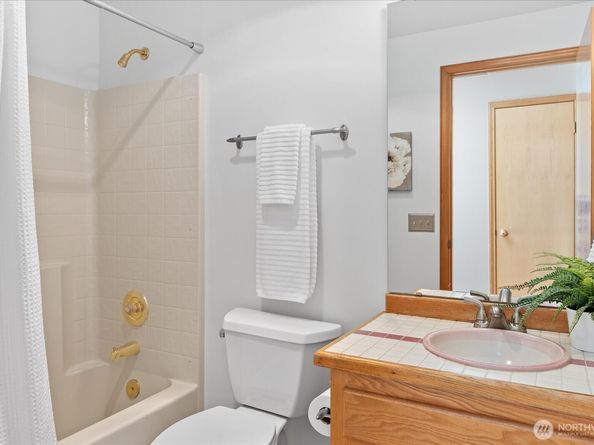 603 7th Avenue N A306, Edmonds WA 98020