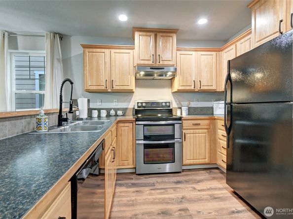 1230 84 Avenue SE, Lake Stevens WA 98258