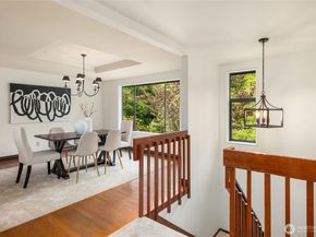 15194 Sunrise Drive NE, Bainbridge Island WA 98110