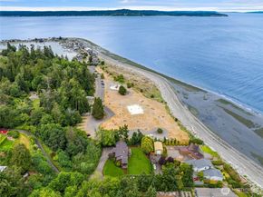 15194 Sunrise Drive NE, Bainbridge Island WA 98110