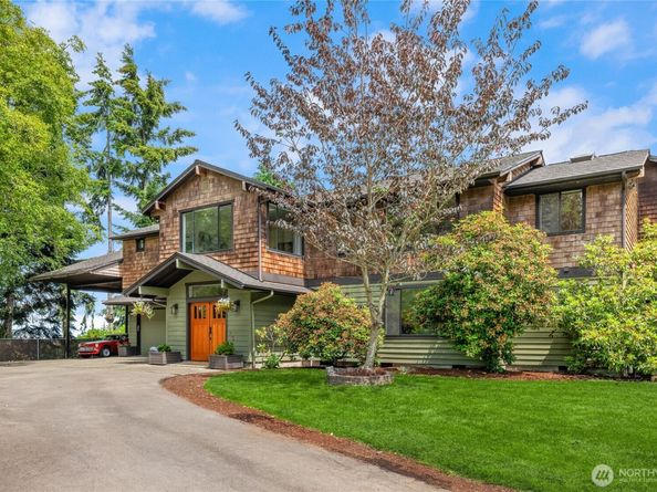 15194 Sunrise Drive NE, Bainbridge Island WA 98110