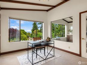 15194 Sunrise Drive NE, Bainbridge Island WA 98110