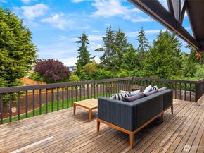 15194 Sunrise Drive NE, Bainbridge Island WA 98110