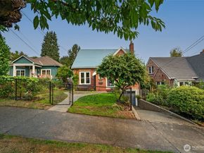 334 NE 57th Street, Seattle WA 98105