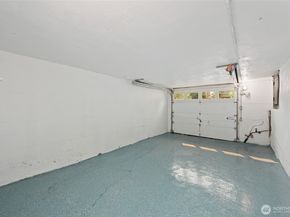 334 NE 57th Street, Seattle WA 98105