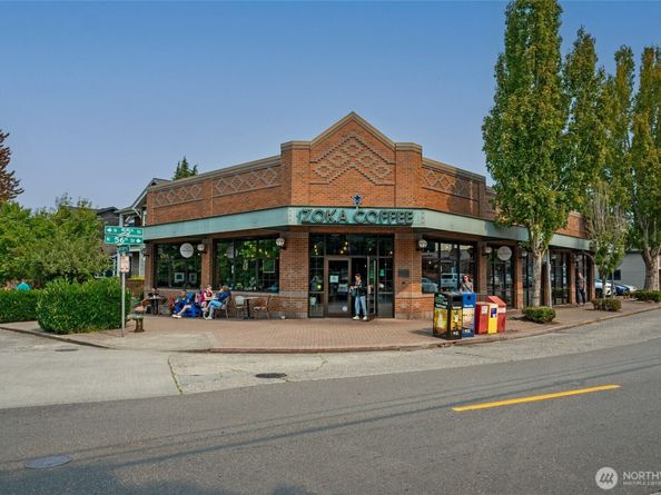 334 NE 57th Street, Seattle WA 98105