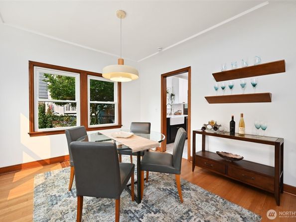334 NE 57th Street, Seattle WA 98105