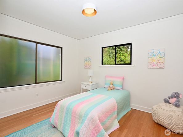 334 NE 57th Street, Seattle WA 98105