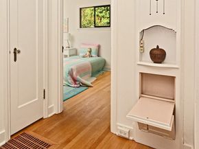 334 NE 57th Street, Seattle WA 98105