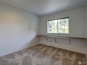 17557 110th Lane SE 10, Renton WA 98055