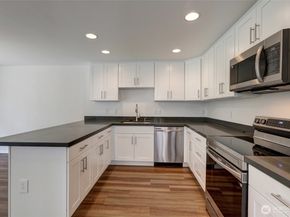 17557 110th Lane SE 10, Renton WA 98055