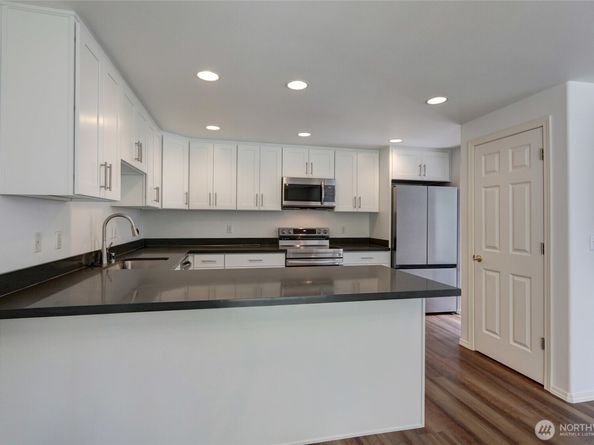 17557 110th Lane SE 10, Renton WA 98055