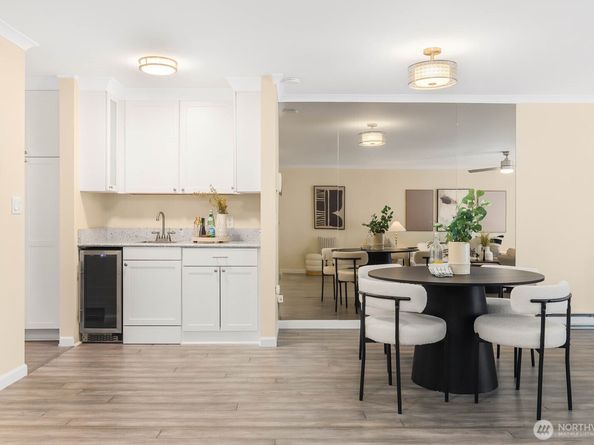 13279 15th Avenue NE B20, Seattle WA 98125