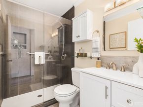 13279 15th Avenue NE B20, Seattle WA 98125