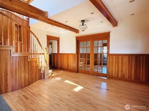 3411 22nd Avenue W, Seattle WA 98199