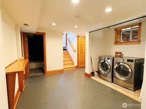 3411 22nd Avenue W, Seattle WA 98199