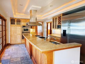 3411 22nd Avenue W, Seattle WA 98199