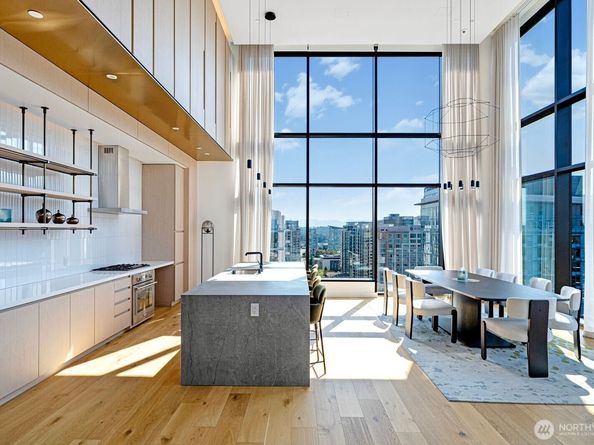 10232 NE 10th Avenue 1207, Bellevue WA 98004