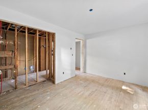 9528 9th Avenue NW, Seattle WA 98117