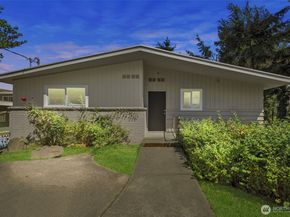 9528 9th Avenue NW, Seattle WA 98117