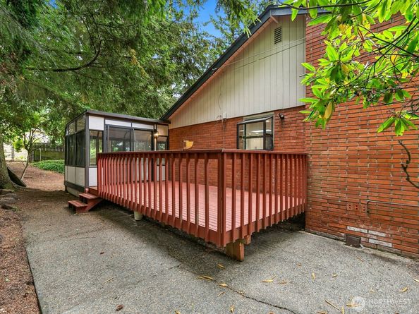 4828 180th Street SW, Lynnwood WA 98037
