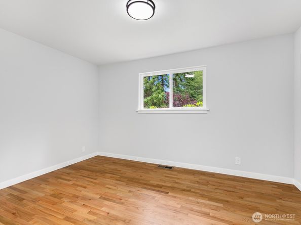 4828 180th Street SW, Lynnwood WA 98037