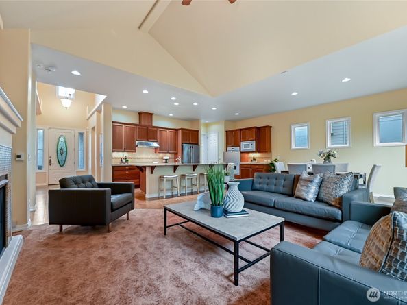 12441 Adair Creek Way NE, Redmond WA 98053