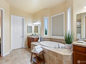 12441 Adair Creek Way NE, Redmond WA 98053