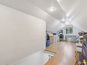 17209 W Riverside Drive, Bothell WA 98011