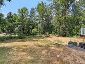 17209 W Riverside Drive, Bothell WA 98011