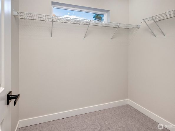 6726 NE 187th Street 102, Kenmore WA 98028