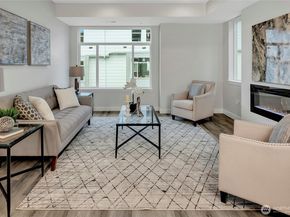 6726 NE 187th Street 102, Kenmore WA 98028