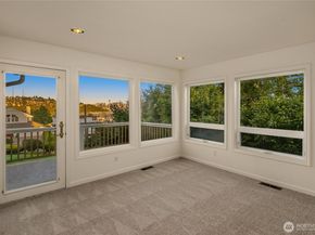 1511 Magnolia Way W, Seattle WA 98199