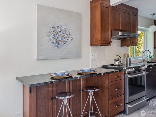 2025 Fairview Avenue E E, Seattle WA 98102